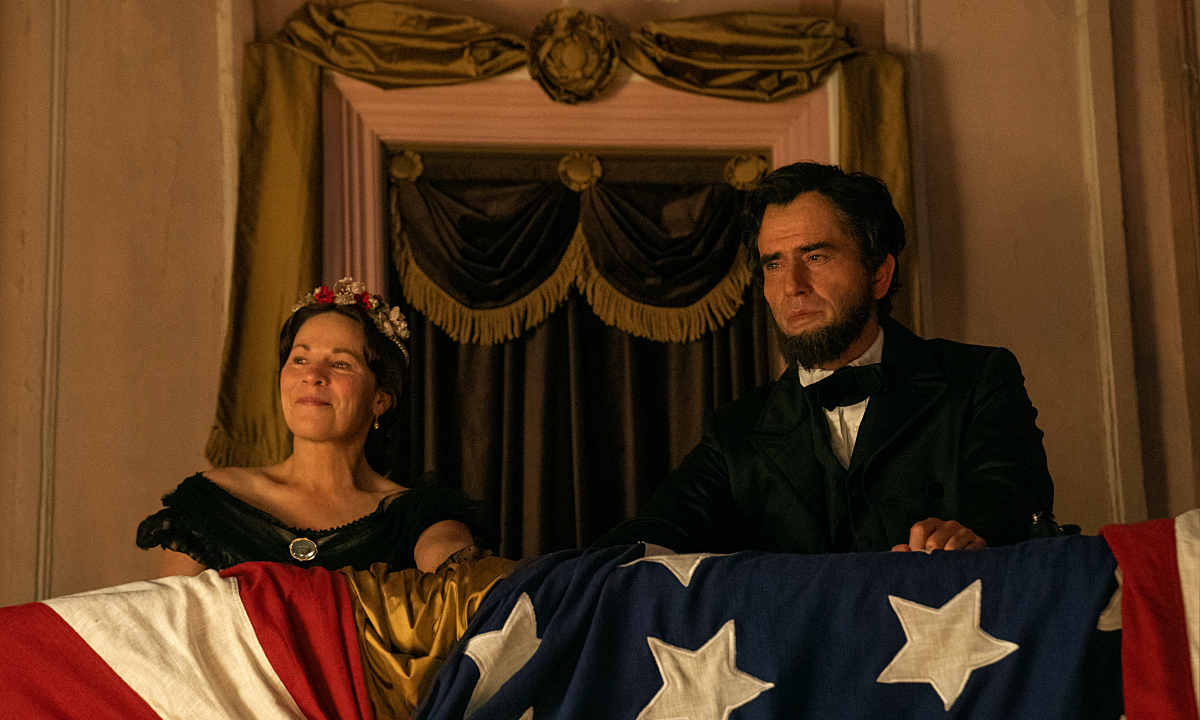 Find Out How Abraham Lincoln’s Assassinator was Caught in Apple TV+’s ‘Manhunt’