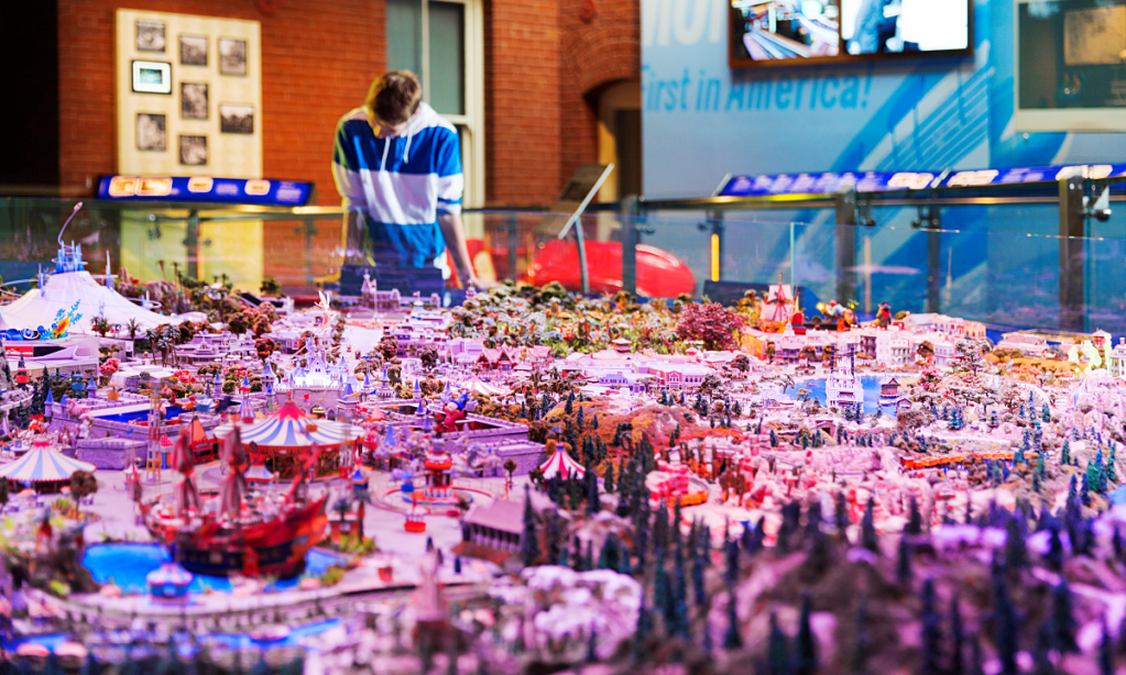 Why Disneyland Fans Should Visit the Walt Disney Family Museum This&nbsp;Fall